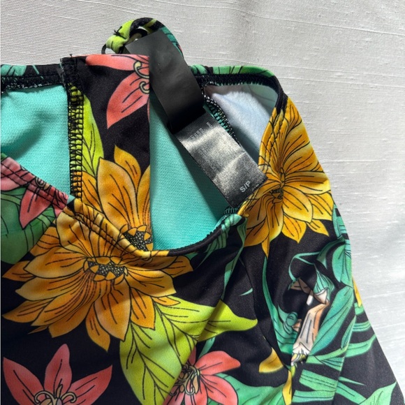 Hurley Tropical Surf Suit One Piece Size Small Like New - Picture 5 of 6